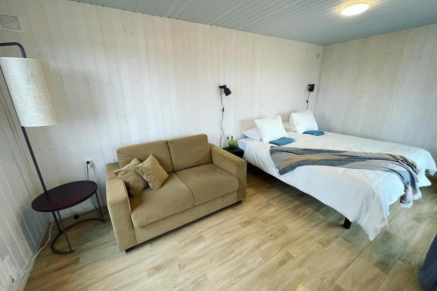 Lounaranna Harbour Accommodation Simisti Ngoại thất bức ảnh